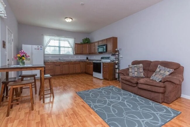 410 Gateshead Ct, Westfield, IN 46074 - photo 6