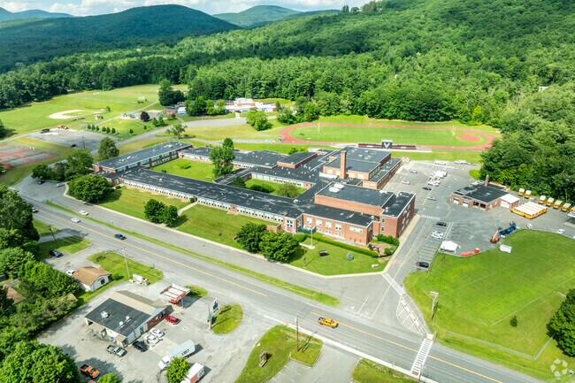 Onteora Middle School has 171 students of which 47% of students are proficient in reading.