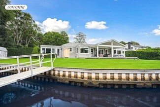 19 Bishop Ave, Westhampton, NY 11977