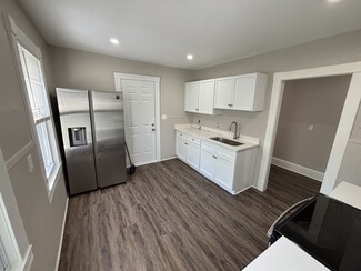 29 Editha Ave Unit 2nd floor, Agawam, MA 01001