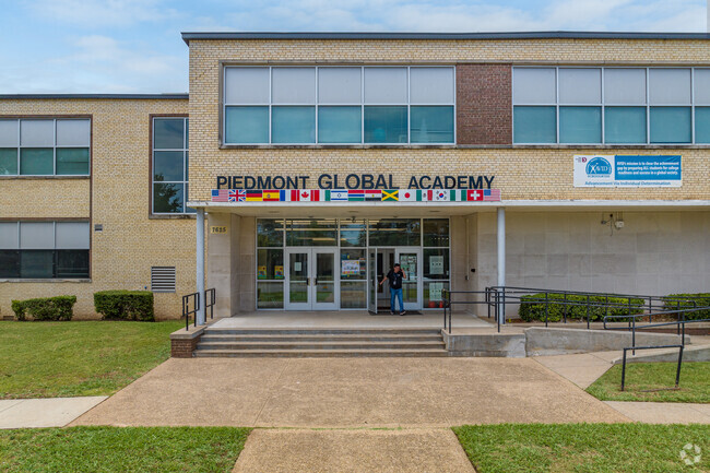 Piedmont G.L.O.B.A.L Academy, Dallas TX Rankings & Reviews - Homes.com