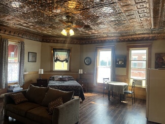 105 W Railroad St, Earlville, IL 60518