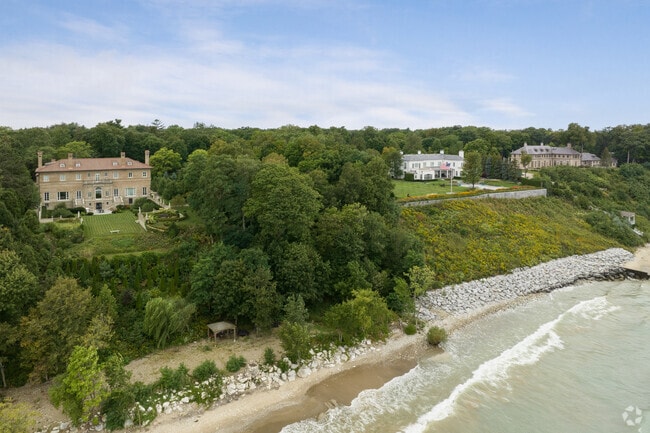Lake Forest began as a retreat for Chicago’s elite, with planned streets and scenic views.