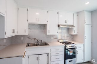 716 N G St, Lompoc, CA 93436
