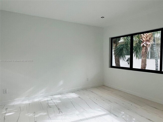 1155 102nd St unit 9, Bay Harbor Islands, FL 33154 - photo 6