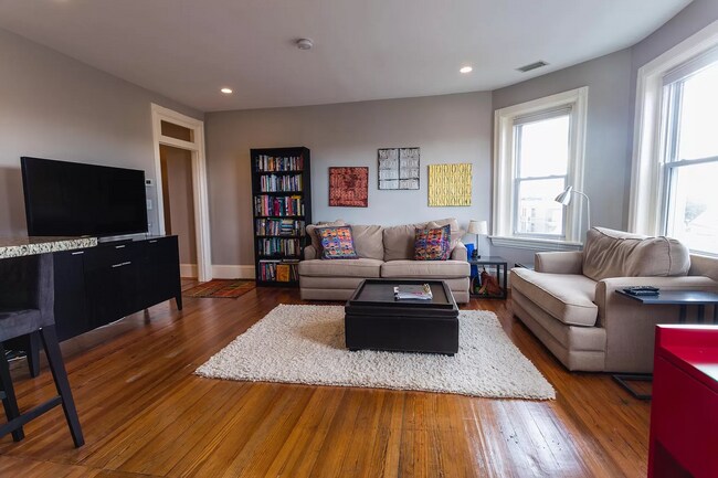 1423 R St NW unit 506, Washington, DC 20009 - photo 2