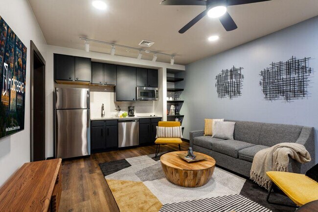 611 Commerce St unit ID1267083P, New Orleans, LA 70130 - photo 4