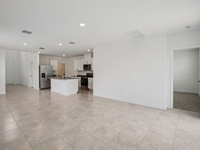 3904 Giorgio Dr, Winter Haven, FL 33884 - photo 5