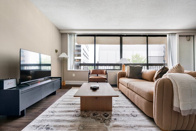 1515 Richmond Hwy unit ID8654A, Arlington, VA 22202 - photo 4