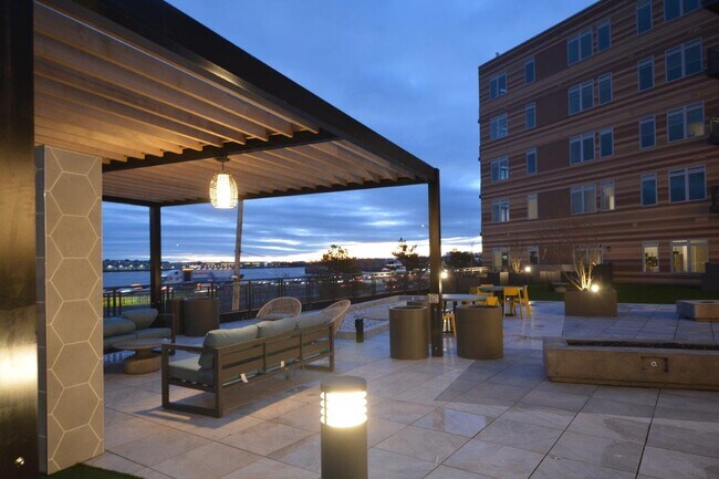 Imprint, Dorchester, MA 02122 - photo 2