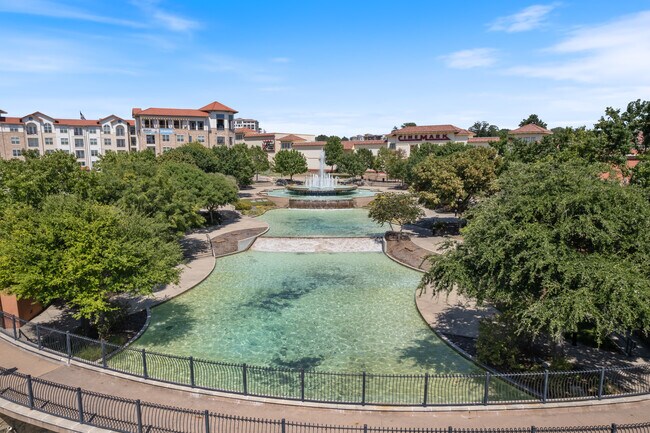 Rockwall Harbor5.jpg