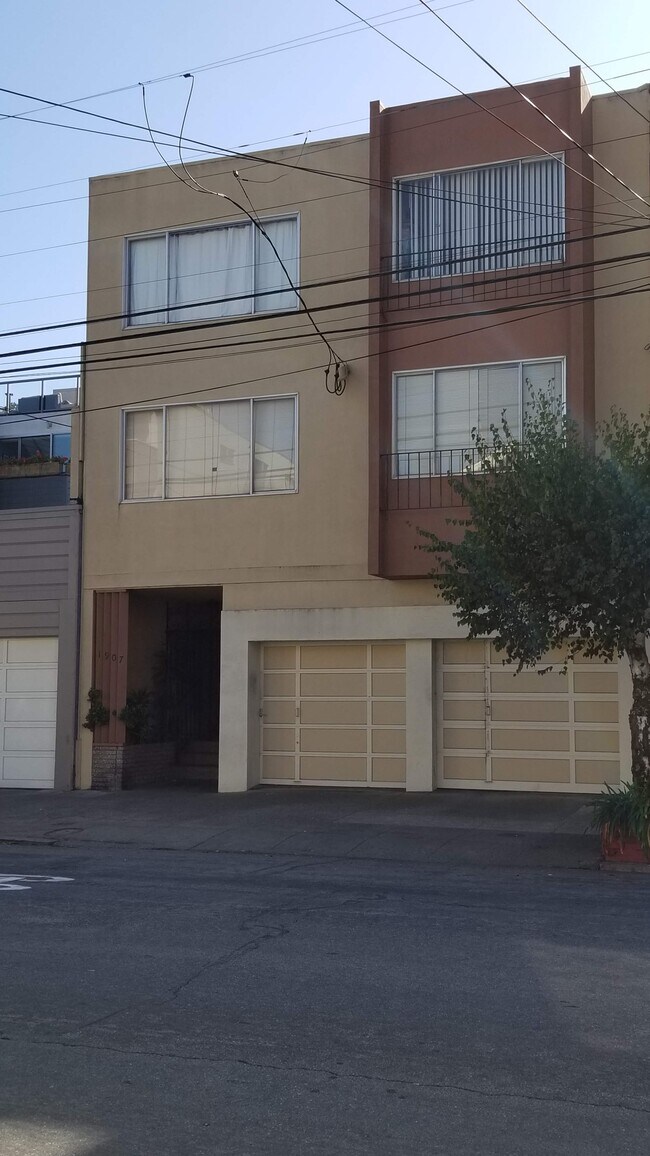 1907 Greenwich St unit 4, San Francisco, CA 94123 - photo 2