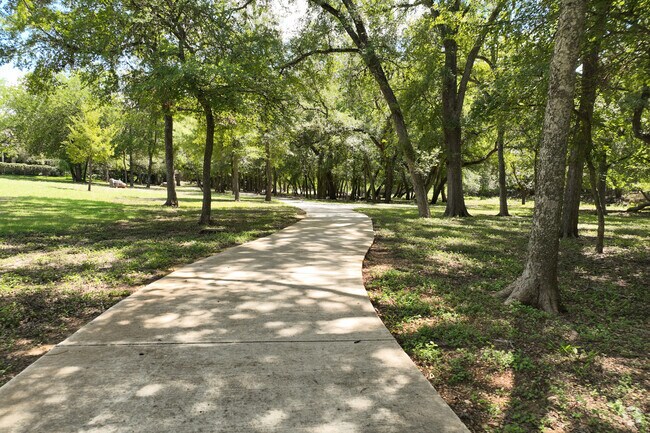 Walking trails in the Hollywood Park neighborhood.