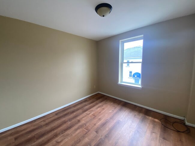 1140 East Blvd unit B, Alpha, NJ 08865 - photo 5