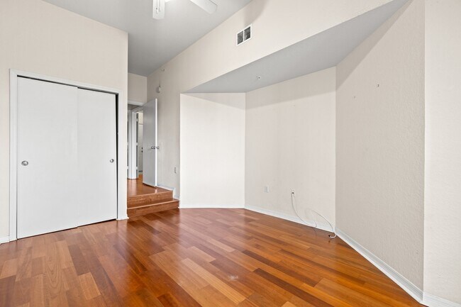 402 S Armenia Ave, Tampa, FL 33609 - photo 2