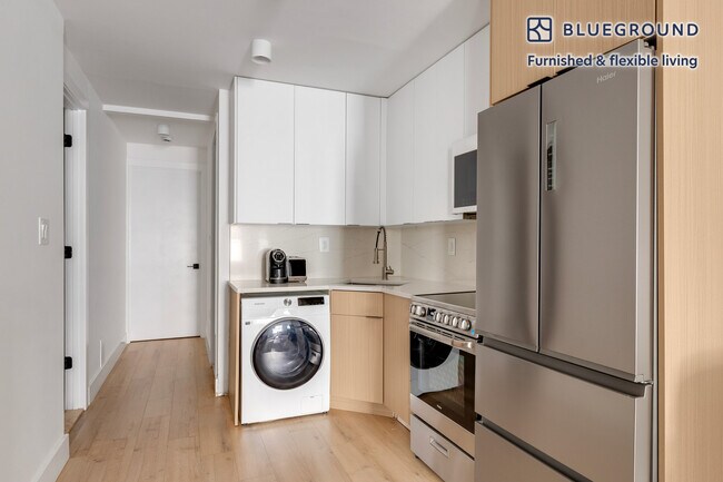 940 1st Ave unit FL3-ID2040, New York, NY 10022 - photo 5