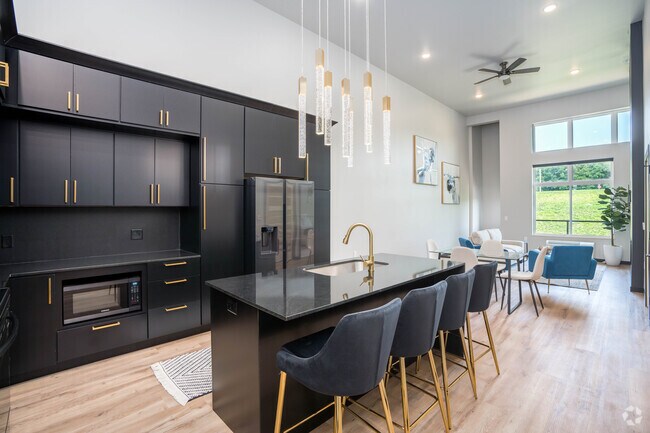 Galloway Flats |  Luxury Living with all the amenities!, Eau Claire, WI 54703 - photo 6