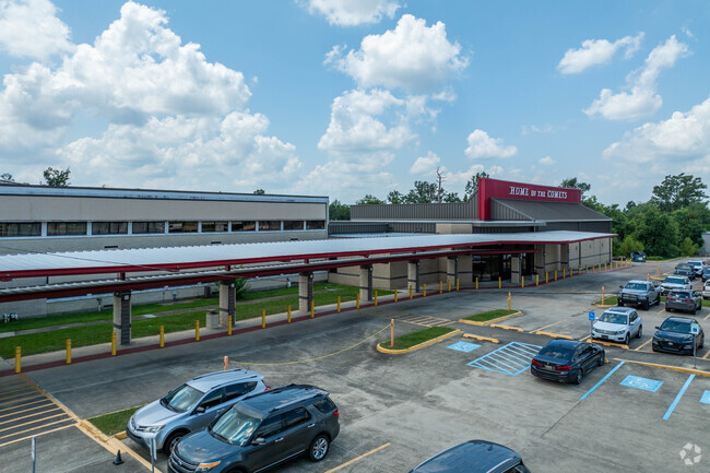 Maplewood Middle shared a building with Maplewood Elementary.