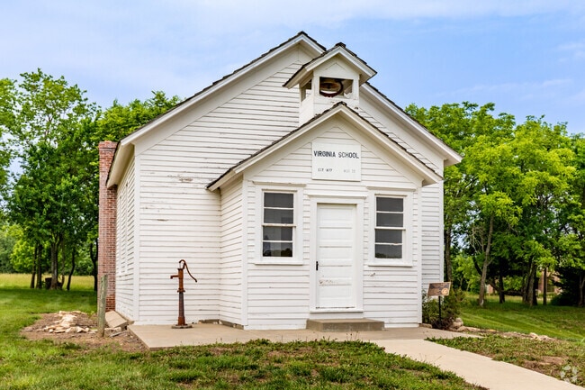 Mise Elementary School homes the old school house from 1877 in Shawnee.