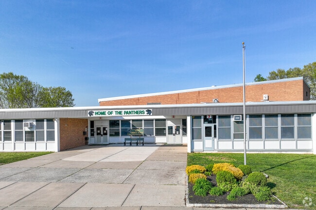 Iselin Middle School has 860 Students.