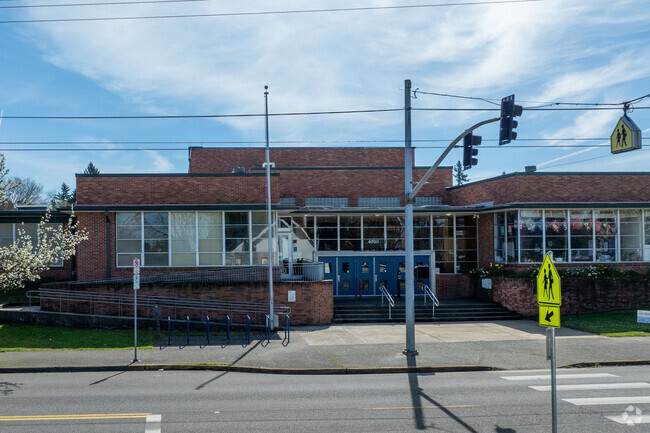 Scott Elementary School 04
