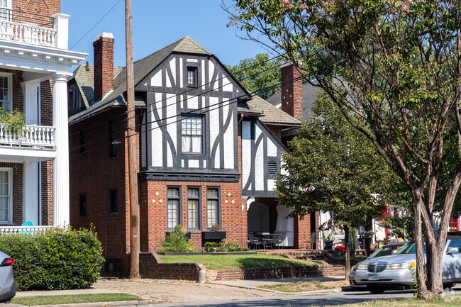 The fan has some tudor style homes from the early 20th century.
