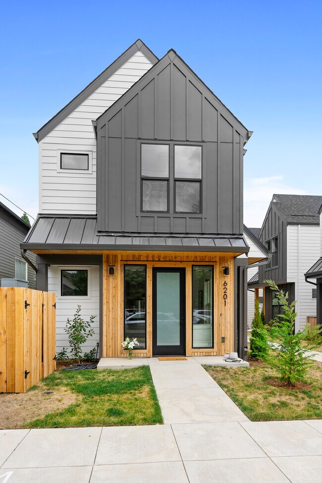 6201 N Amherst St, Portland, OR 97203 - photo 2