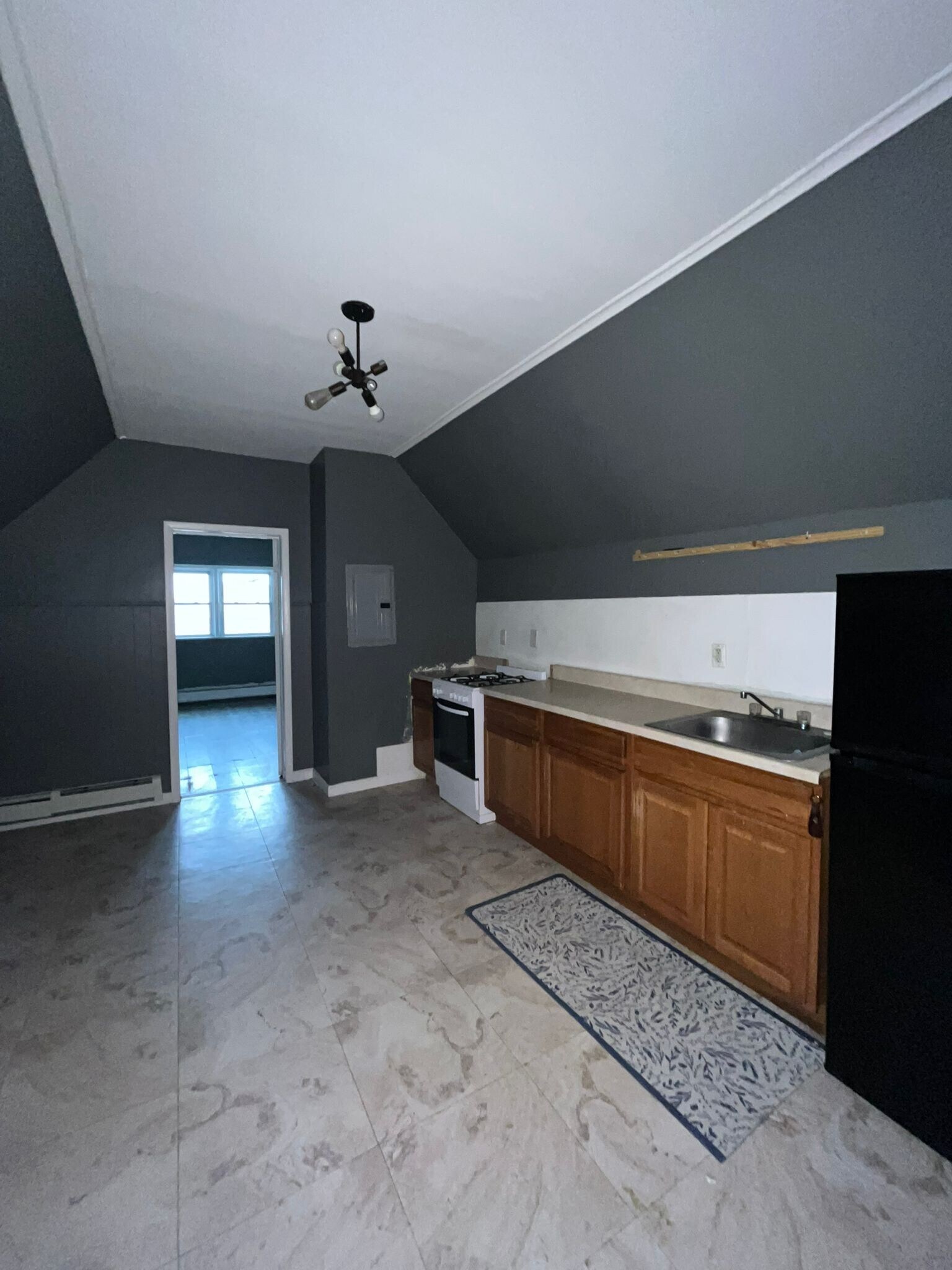 176 Garfield Ave unit 3, Jersey City, NJ 07305 - photo 1