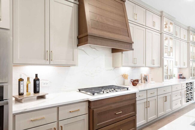 6819 Hallie Loop unit 38791937, Schertz, TX 78154 - photo 7