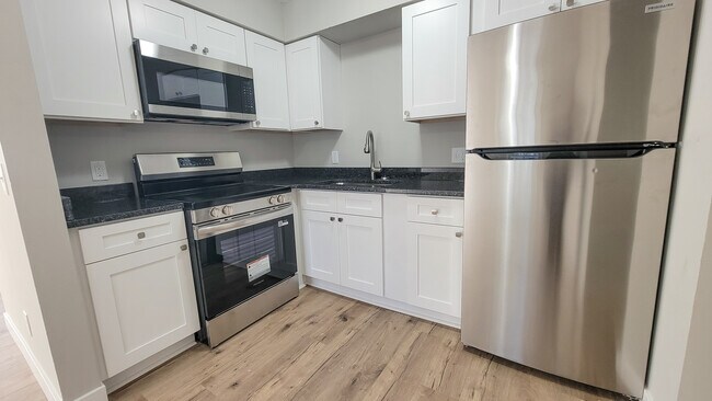 5661 Quincy St unit 5611 quincy street, Mounds View, MN 55112 - photo 6