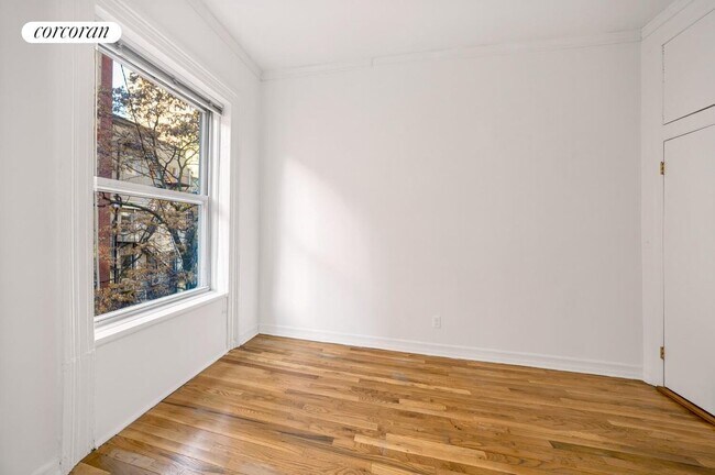 120 E 19th St, New York, NY 10003 - photo 6