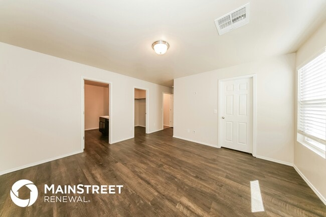 10005 Blue Wing Trail, Yukon, OK 73099 - photo 7