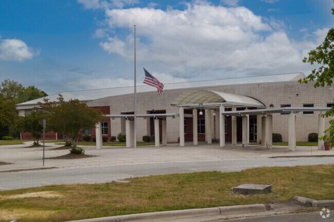Southern Middle School serves Hodgin Valley and the surrounding area.