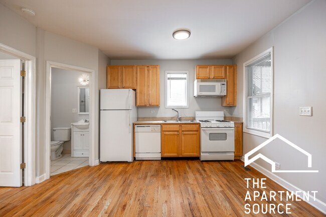 1512 W Erie St unit 1, Chicago, IL 60642 - photo 3