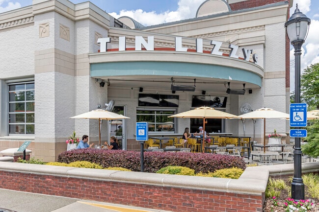 Tin Lizzy's in River Chase has some amazing food served by better people.