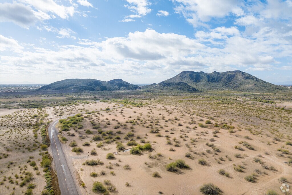 About Deer Valley Schools, Demographics, Things to Do