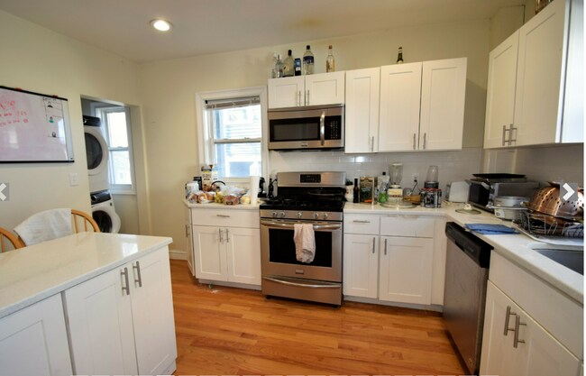 11 Winter Hill Rd unit 1, Medford, MA 02155 - photo 3