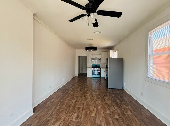 617 S Solomon St unit 617 South Solomon St, New Orleans, LA 70119 - photo 3