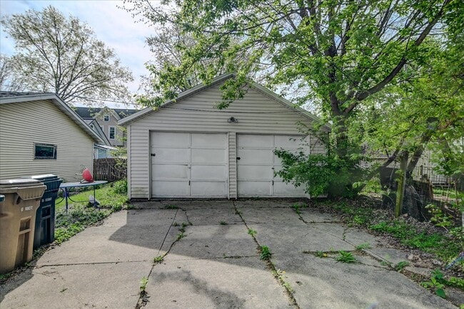 205 S Fair Oaks Ave unit 205 South Fair Oaks, Madison, WI 53704 - photo 7