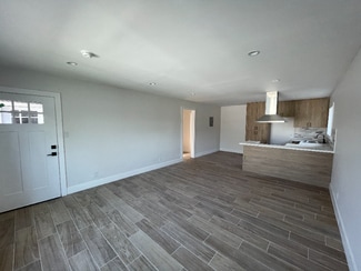 7337 Woodley Ave Unit 8, Los Angeles, CA 91406