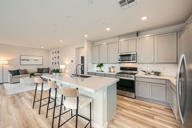 8544 Vanhoy Creek St unit 36582412, Las Vegas, NV 89161 - photo 3