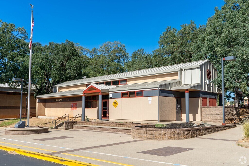 Sutter's Mill Elementary School serves students in the El Dorado County community.