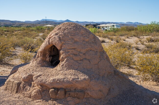 Leasburg Dam State Park has monthly birding tours, where birdwatchers can hike around the park with an expert from the Mesilla Valley Audubon Society.