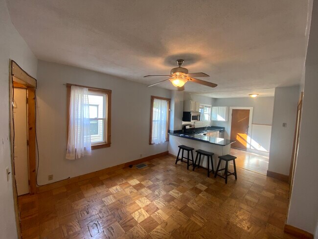 13 Andrew St unit 1, Cambridge, MA 02139 - photo 3