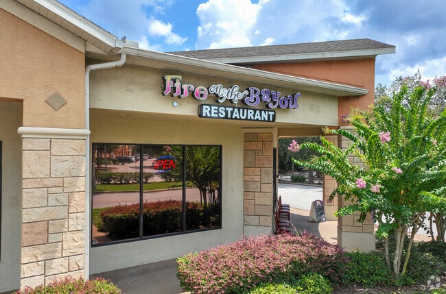 Casual Cajun cuisine and craft cocktails await you at Fire On The Bayou near Glen Abbey.