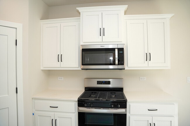 20680 S Barker St, Spring Hill, KS 66083 - photo 6