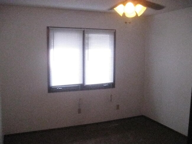 5000 Twana Dr unit 1, Des Moines, IA 50310 - photo 7