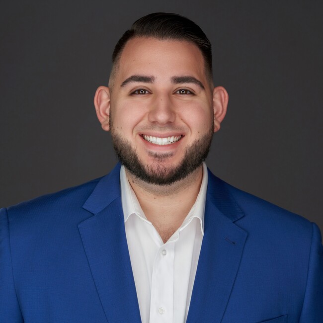 Agent Photo