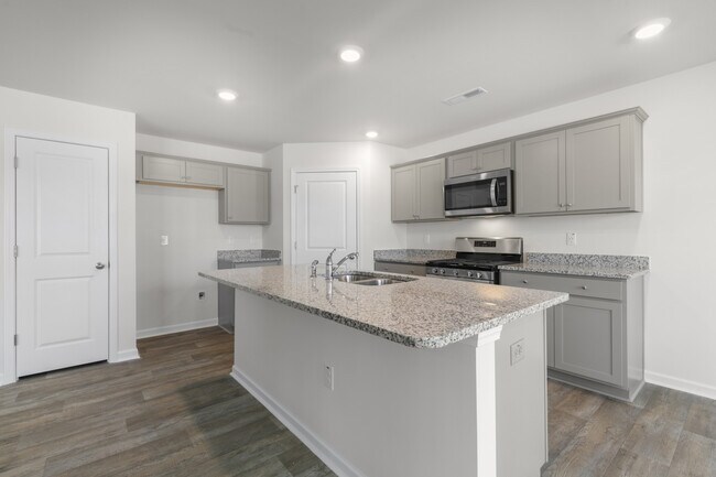 102 Bay Laurel Dr unit 36205141, Sanford, NC 27332 - photo 7