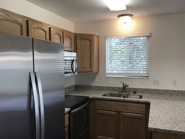 2552 W 1500 N, Clearfield, UT 84015 - photo 3